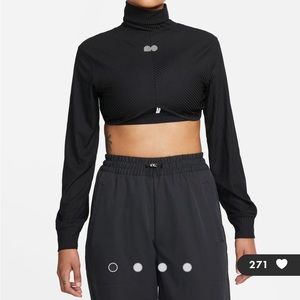 Nike women’s top.